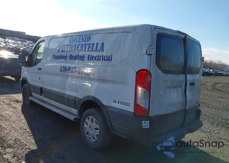 2016 Ford Transit-250 z USA, uszkodzony, nr VIN 1FTYR1ZM1GKA34788